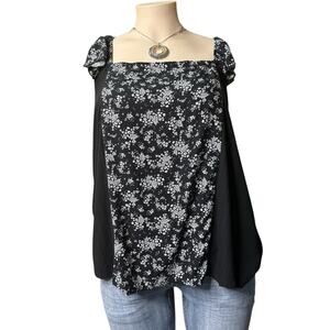 Maurices Ruffle/Flutter Sleeve Tank Top Size 4X in Black and White